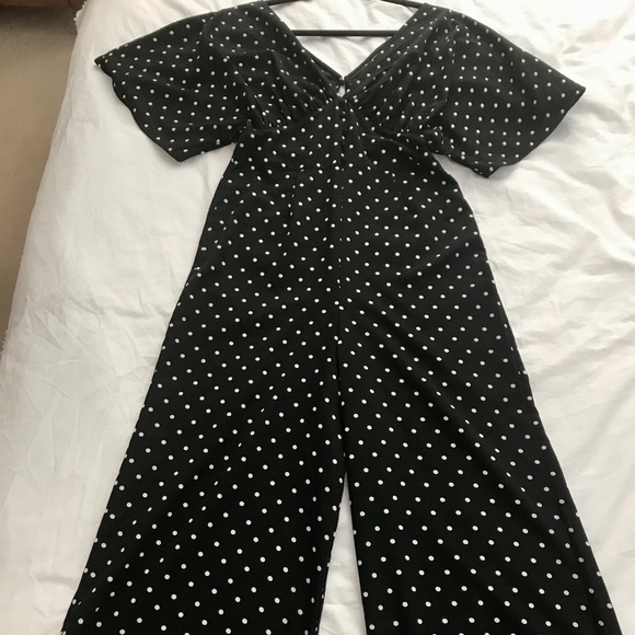 ASOS DESIGN Tea Jumpsuit in Polka Dot (sz 4) - Picture 3 of 4